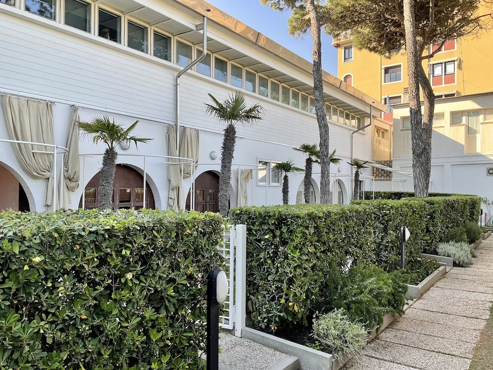 aquamar suite on the beach of venice