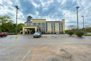 oyo townhouse jackson ridgeland
