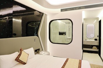 moc chau island the bullet hotel