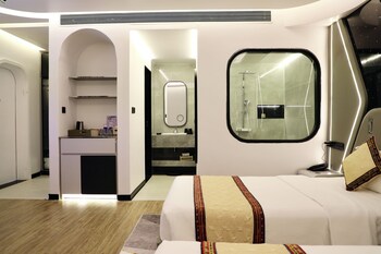 moc chau island the bullet hotel