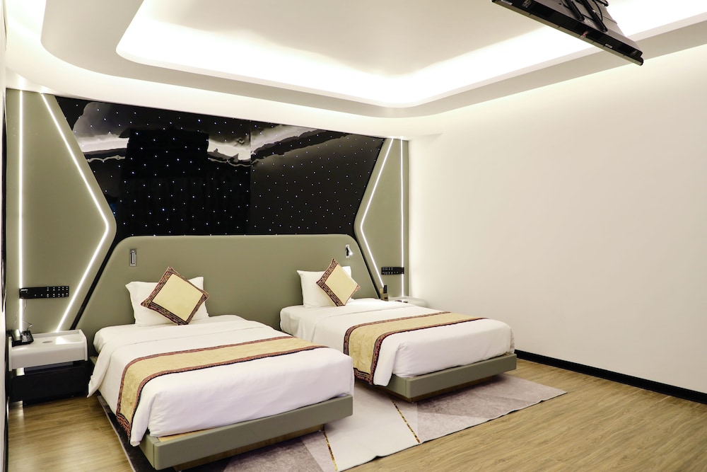 moc chau island the bullet hotel