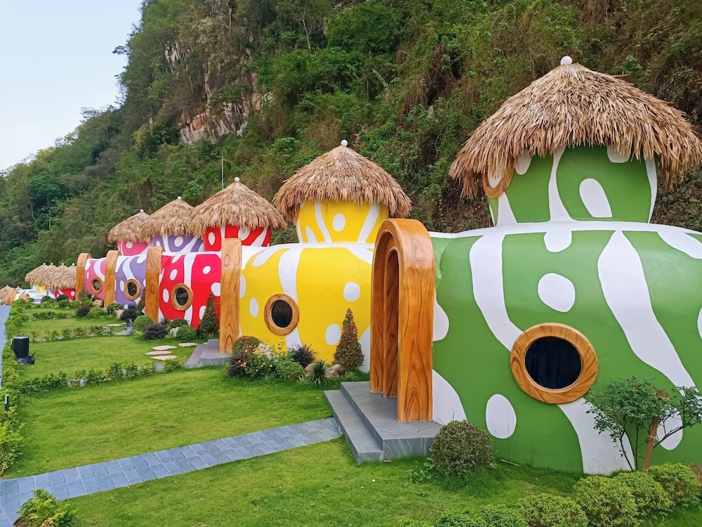 moc chau island the bullet hotel