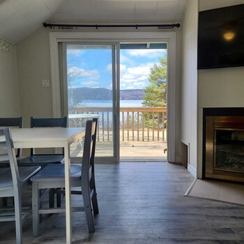 muskoka waterfront retreat