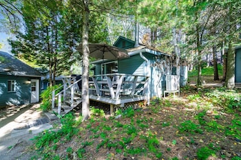 muskoka waterfront retreat