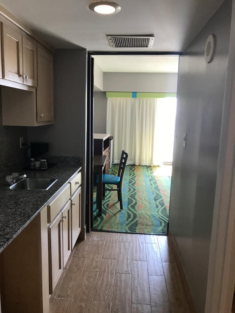 sun and sand resort oceanfront suites