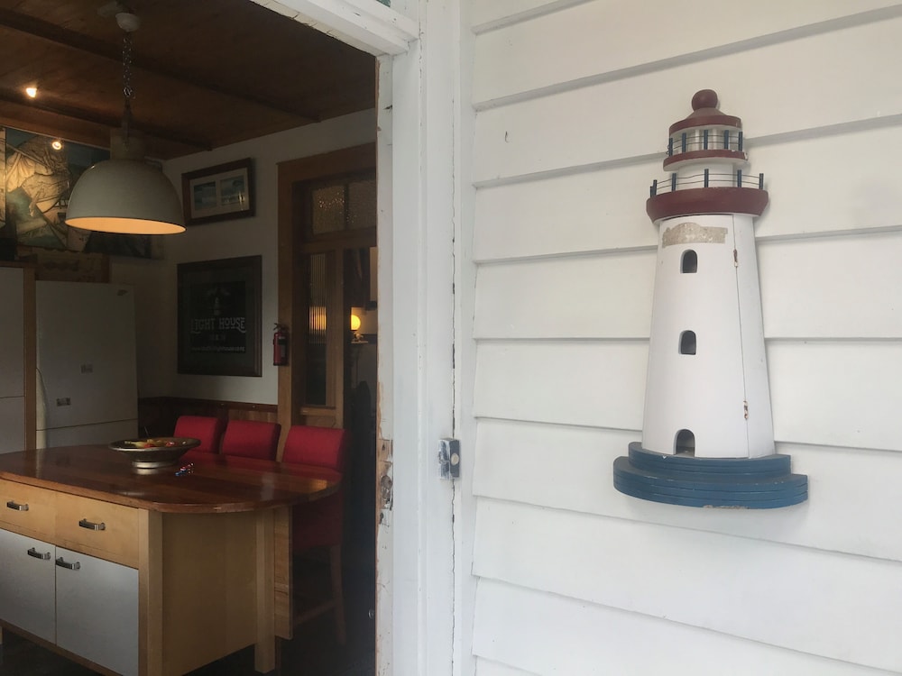 bluff hill lighthouse bandb