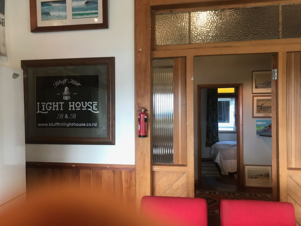 bluff hill lighthouse bandb