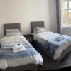 impeccable 2 bed apartment in eastbourne