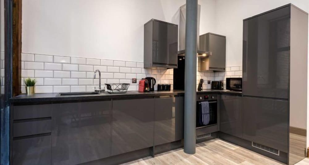ustay 27 stanley street party apartments