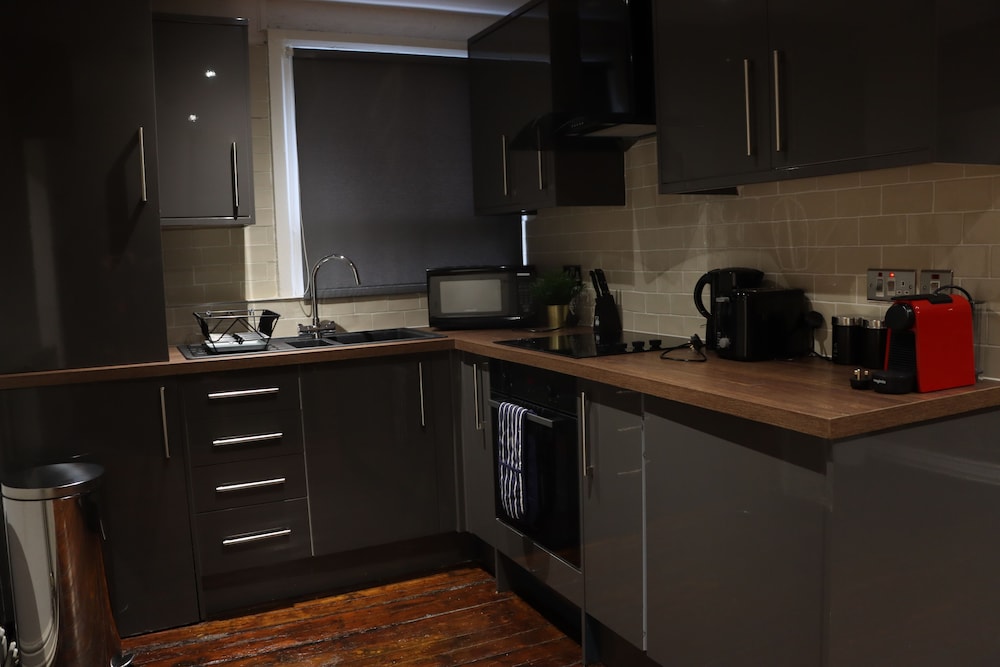 ustay 27 stanley street party apartments