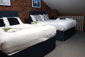 ustay 27 stanley street party apartments