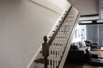 ustay 27 stanley street party apartments