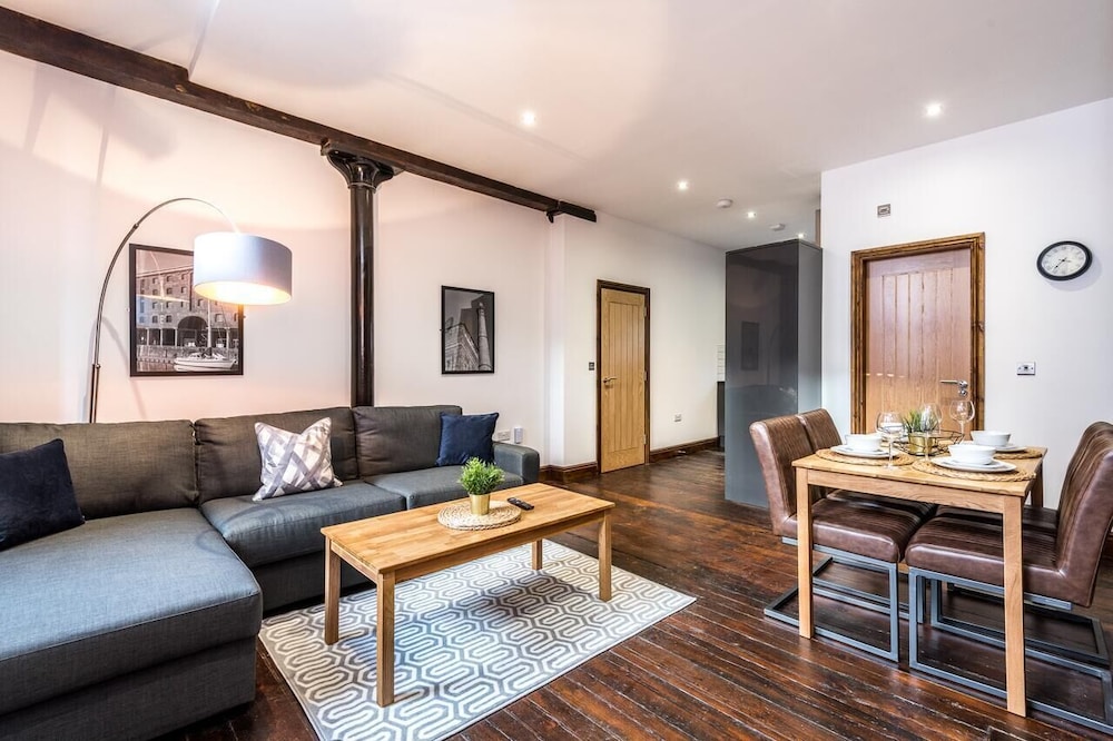 ustay 27 stanley street party apartments