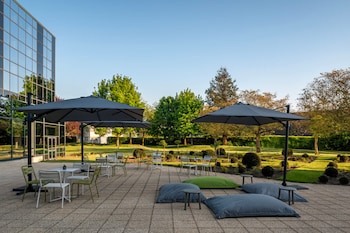 the jangle hotel paris charles de gaulle airport