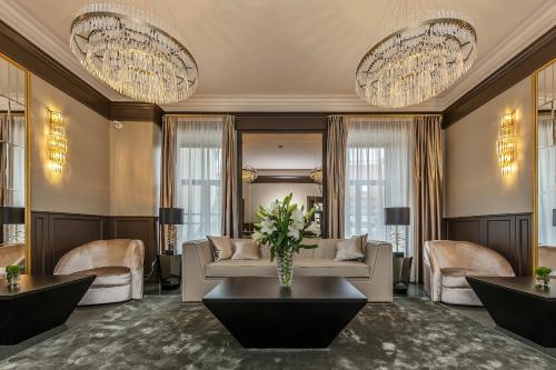 st palace hotel