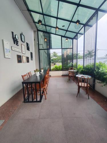 eastern hotel bojonegoro