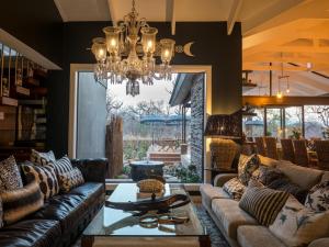 Safari Moon Luxury Bush Lodge,South Africa>>Hoedspruit,3 star