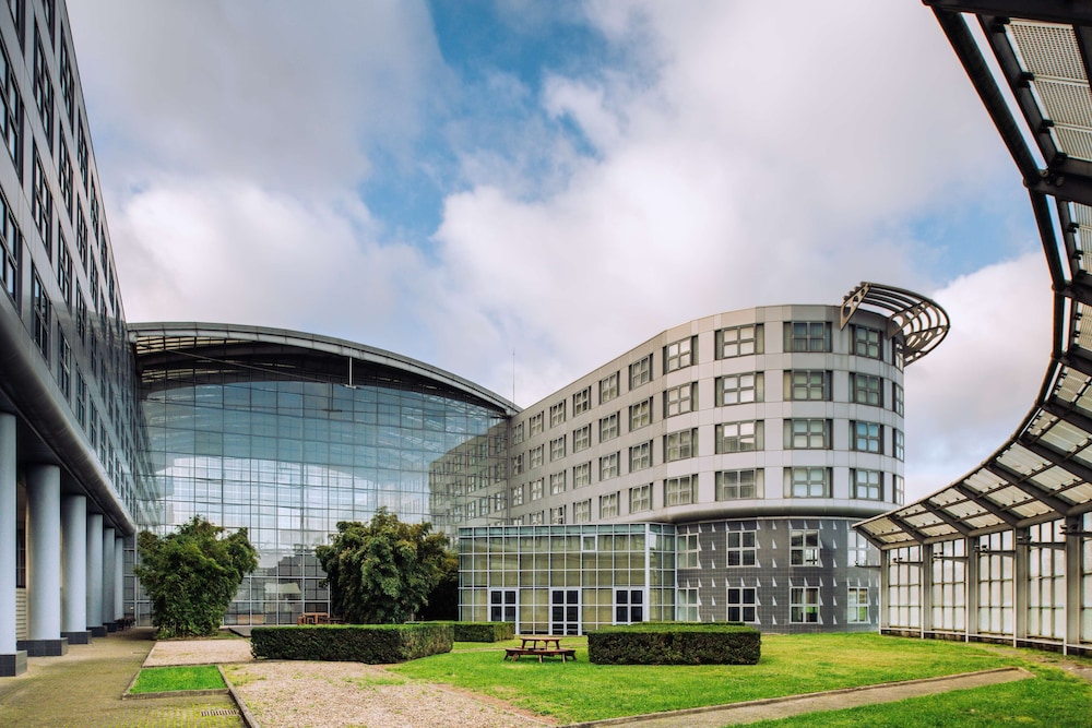 the atrium hotel and conference centre paris cdg