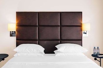 the atrium hotel and conference centre paris cdg