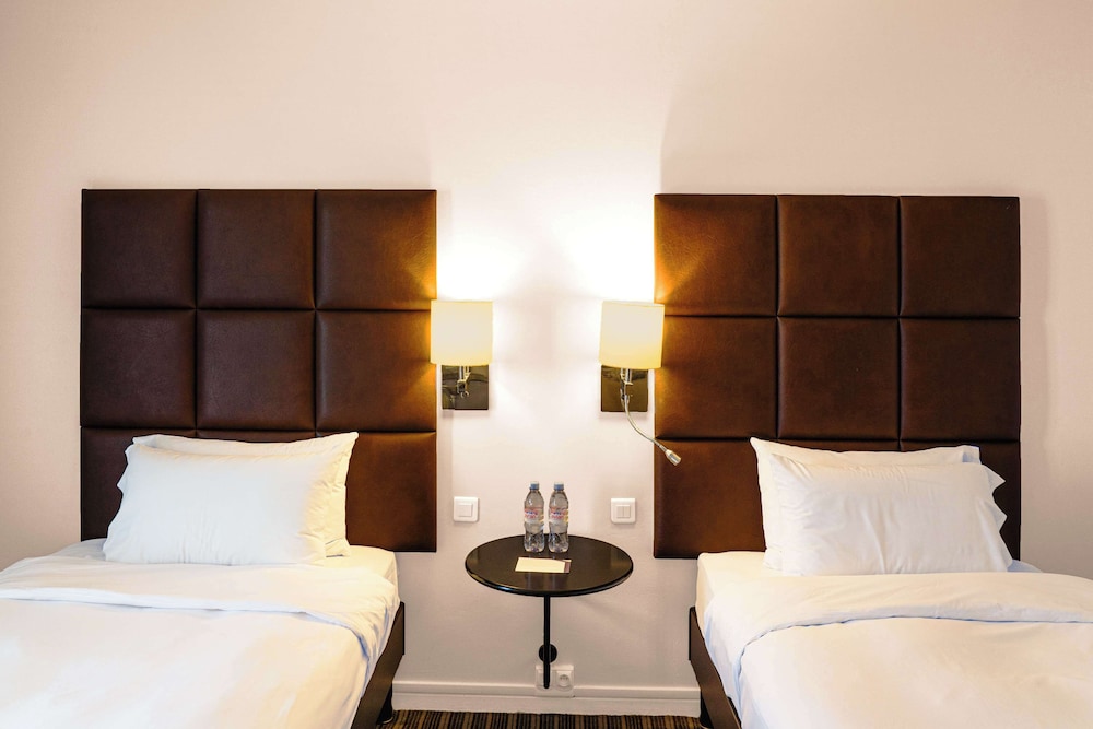 the atrium hotel and conference centre paris cdg