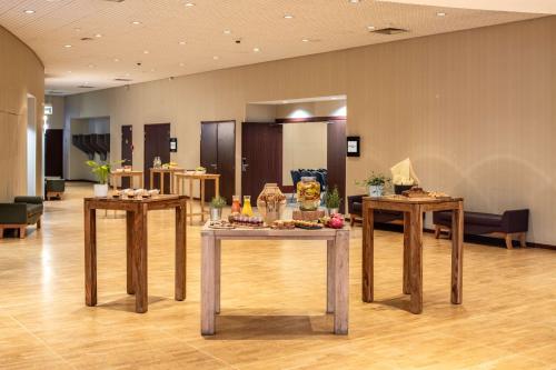the atrium hotel and conference centre paris cdg