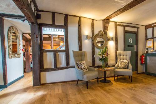 saracens head hotel