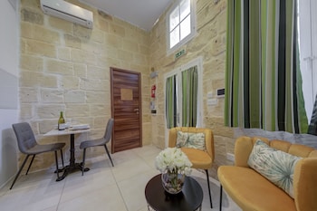 tritoni harbour suites