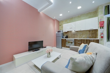 tritoni harbour suites