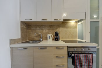 tritoni harbour suites