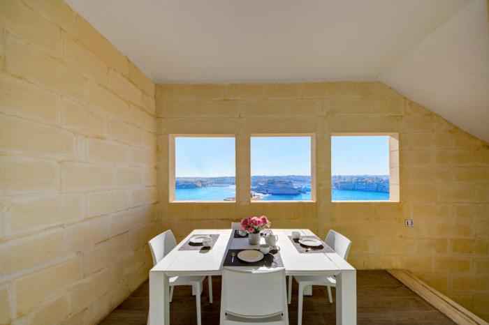 tritoni harbour suites