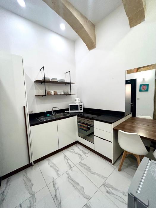 tritoni harbour suites