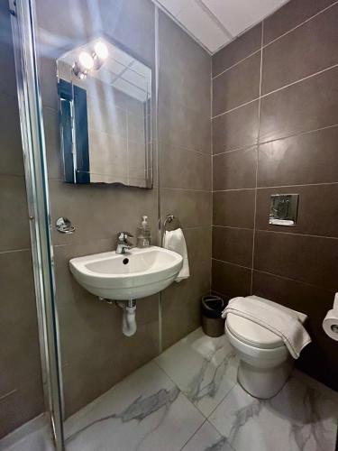tritoni harbour suites