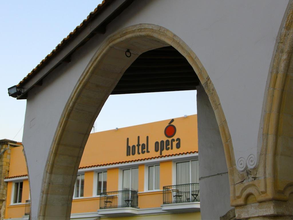 hotel opera