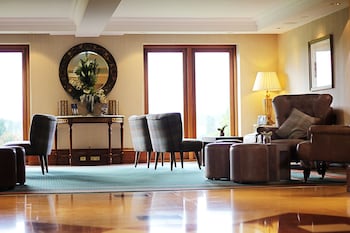 windmill village hotel golf club and spa bw signature collection