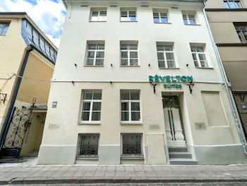 revelton suites riga