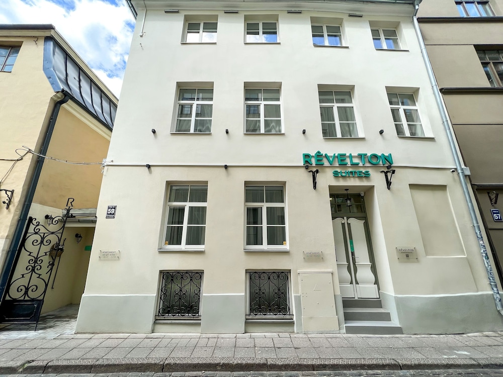 revelton suites riga