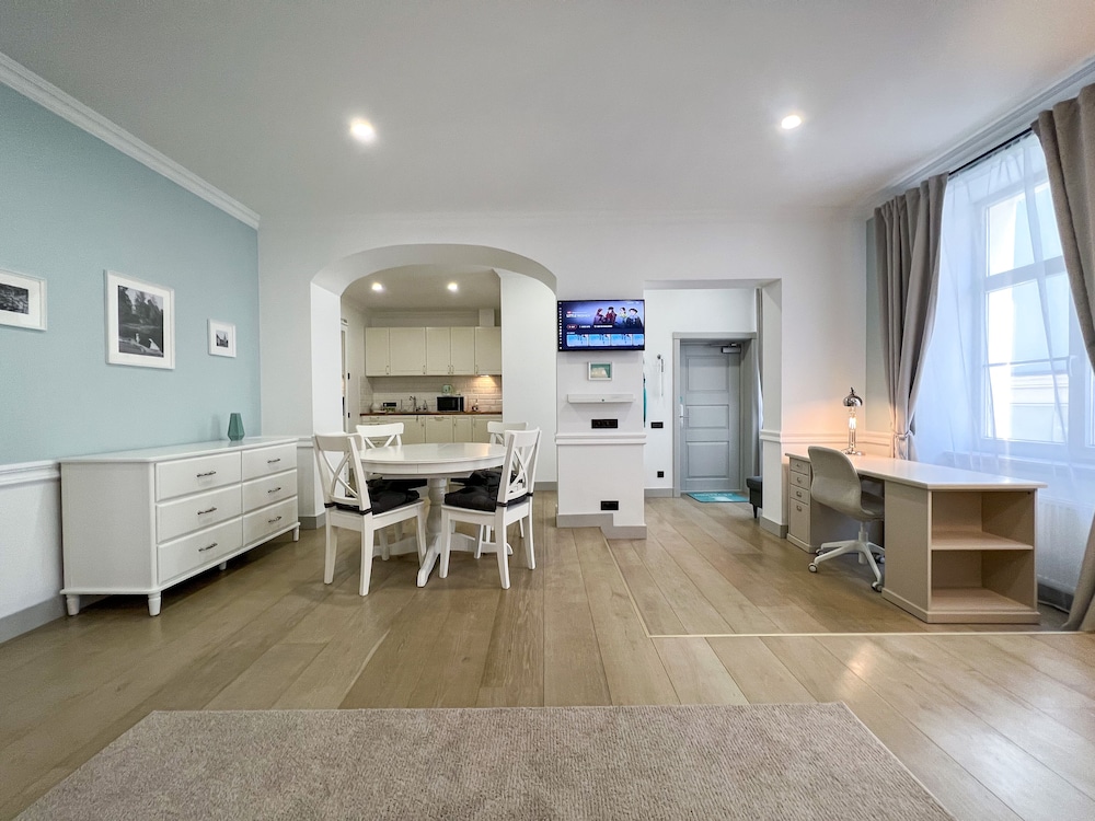 revelton suites riga