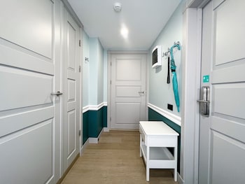 revelton suites riga