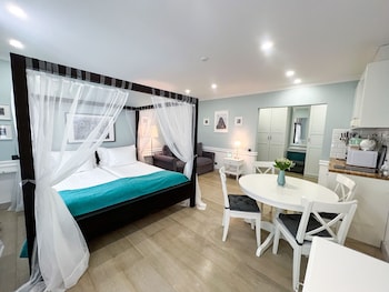 revelton suites riga