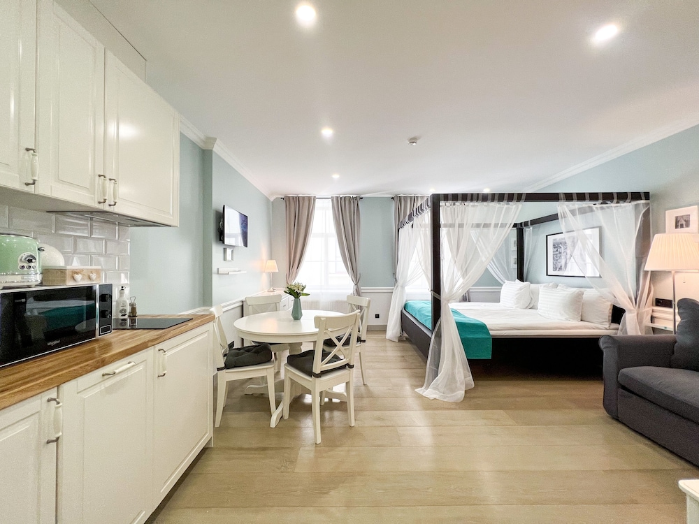 revelton suites riga