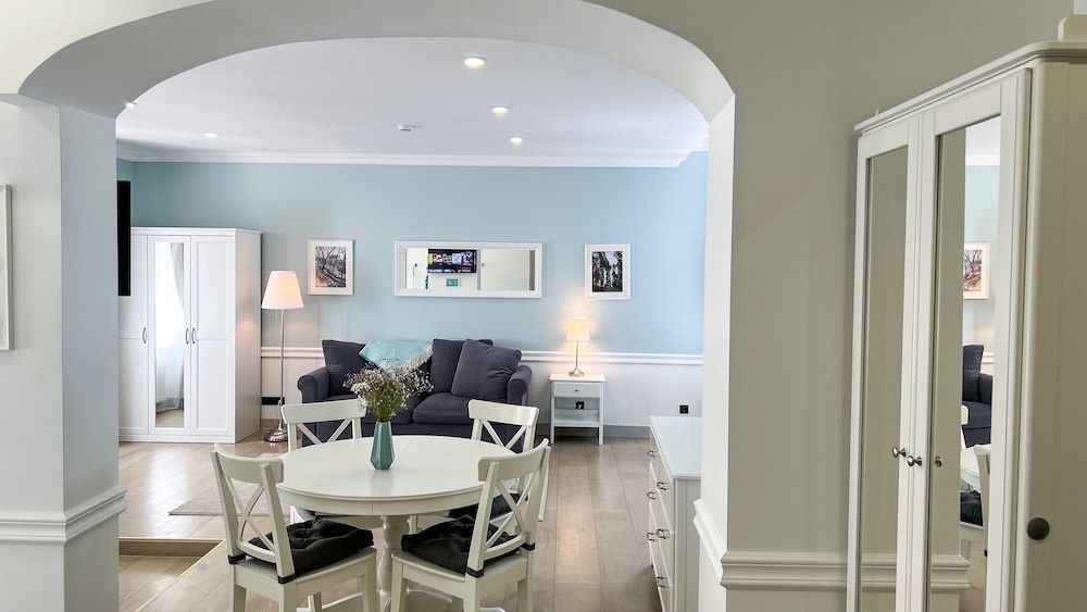 revelton suites riga