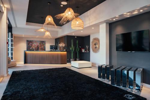 m house hotel