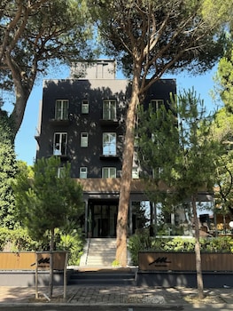 m house hotel