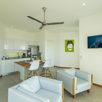 adeluna luxury ocean view villas