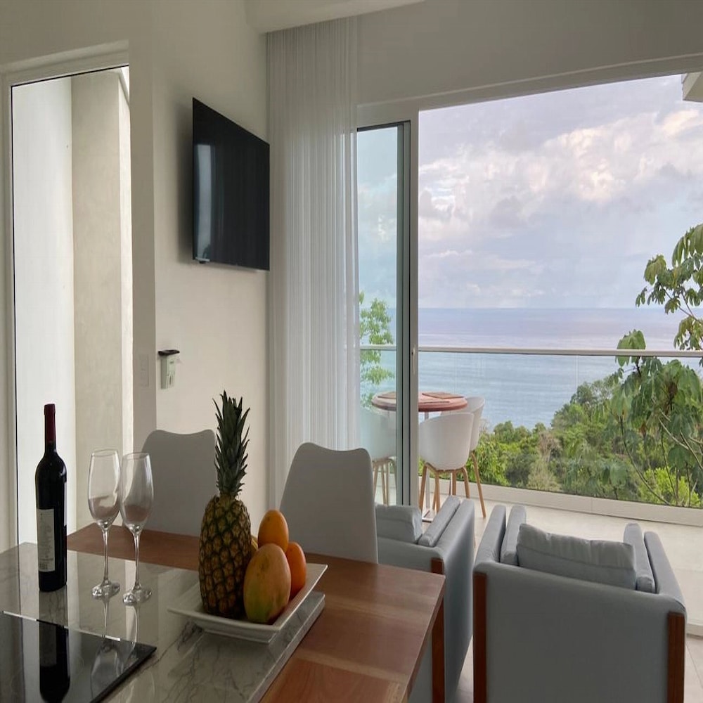 adeluna luxury ocean view villas