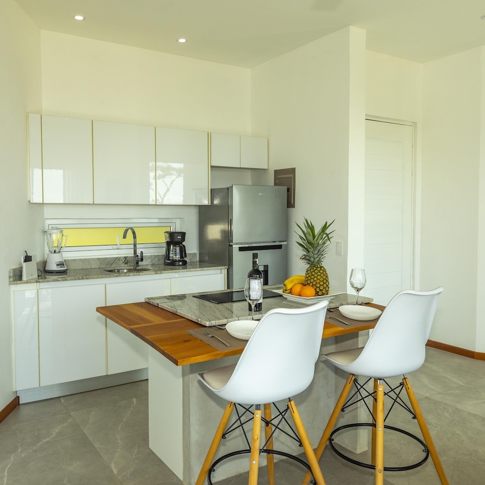 adeluna luxury ocean view villas