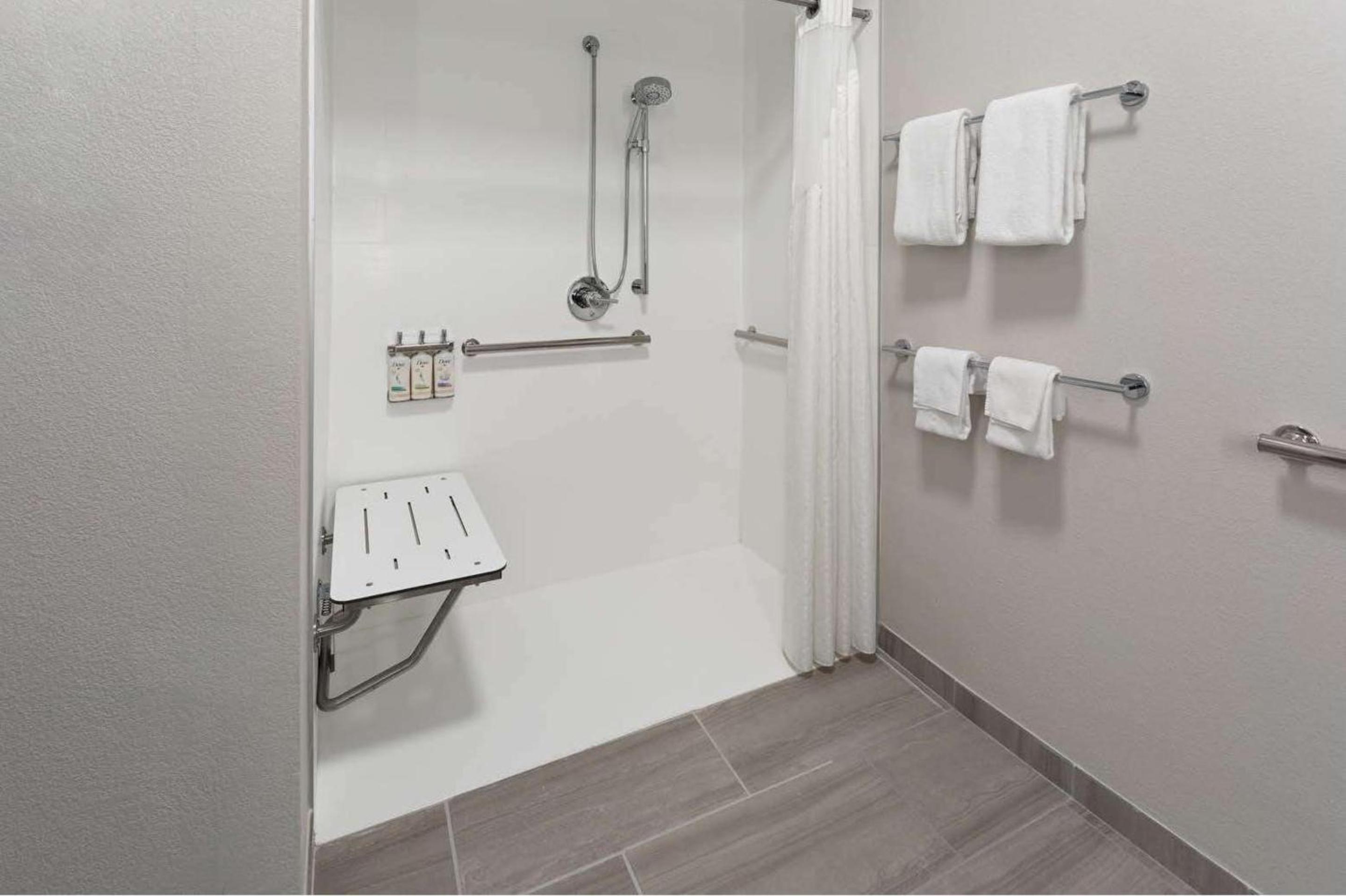 holiday inn express hotel and suites dubois by ihg