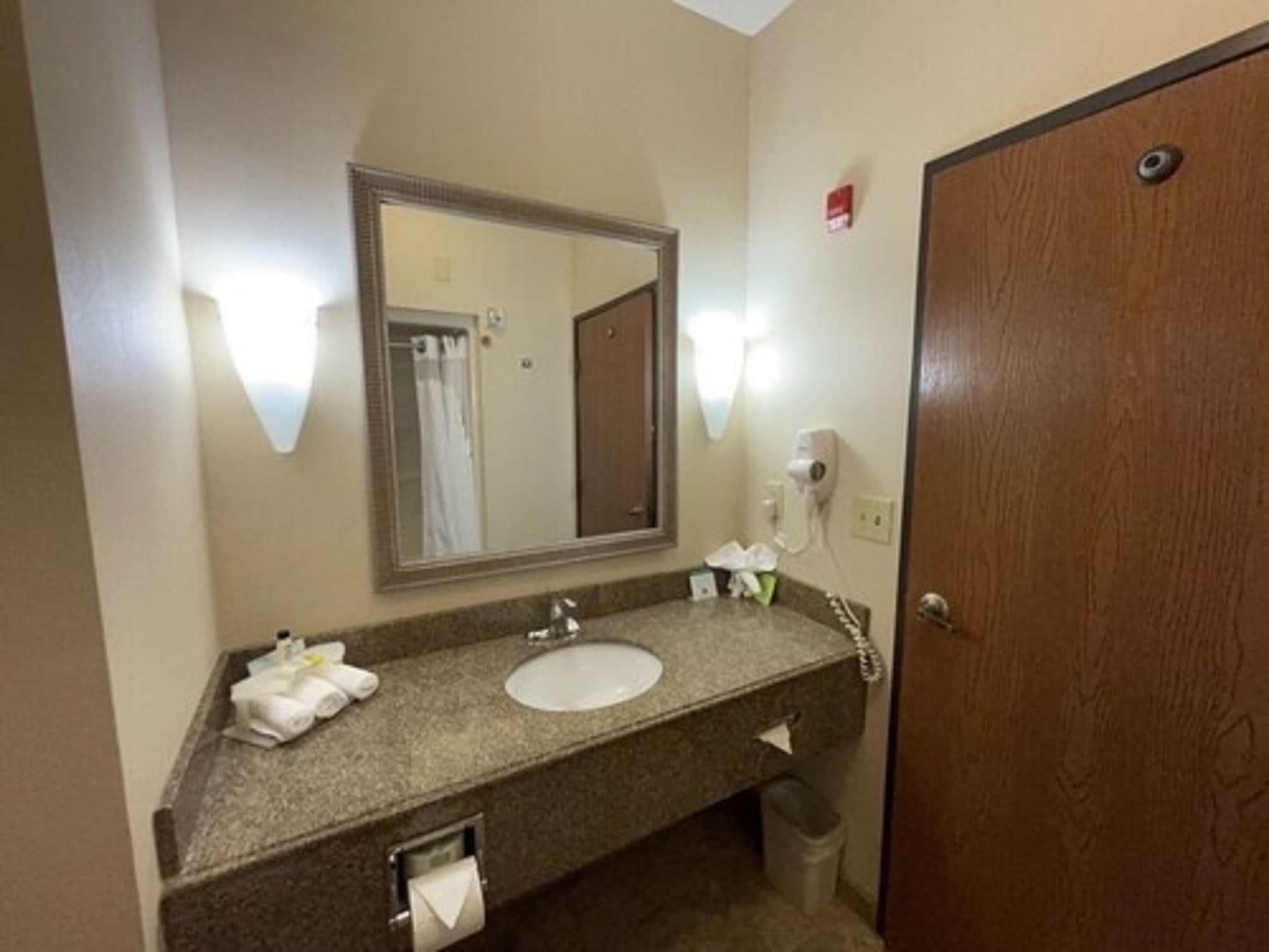 holiday inn express hotel and suites dubois by ihg