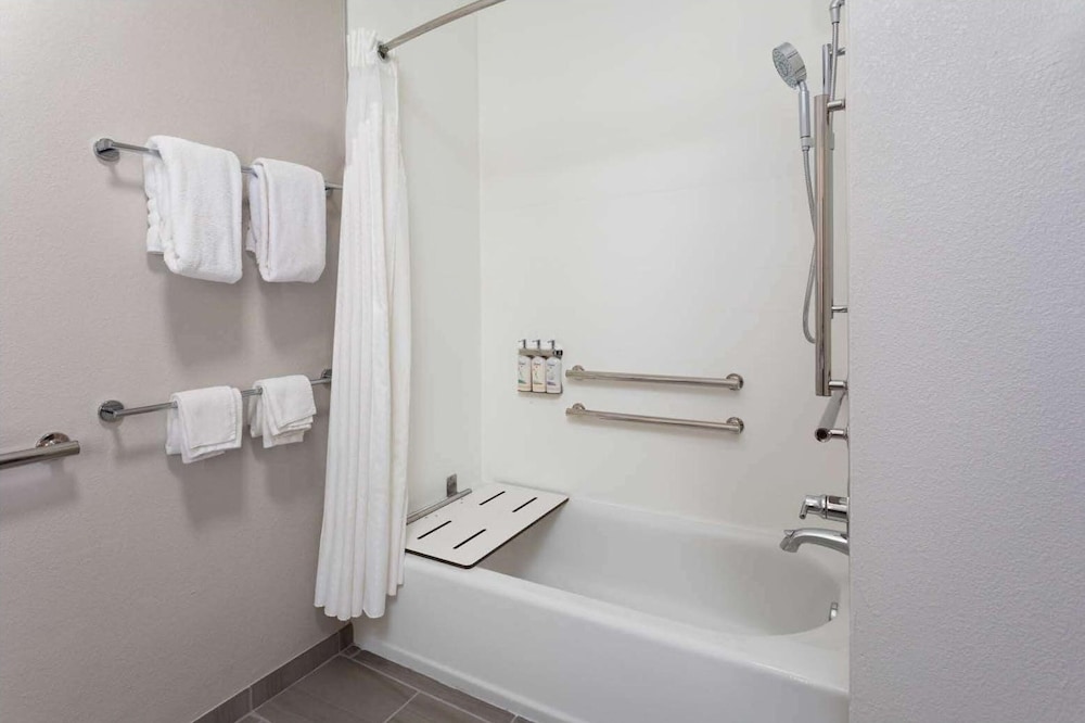 holiday inn express hotel and suites dubois by ihg