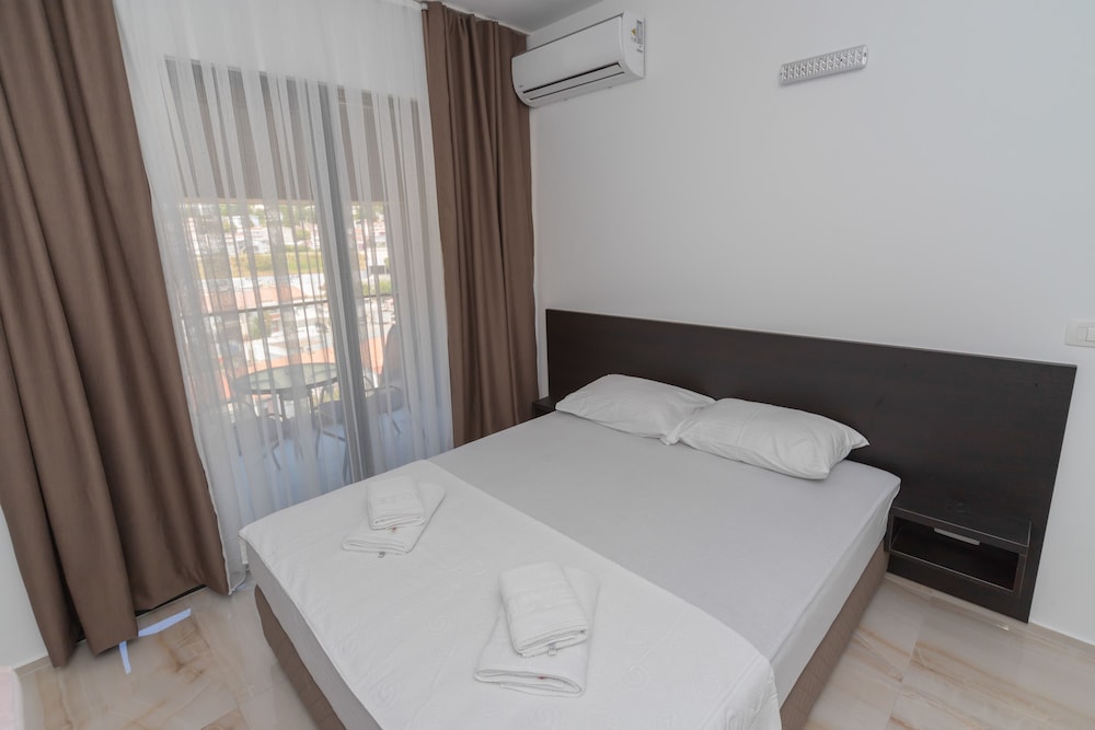 n hotel